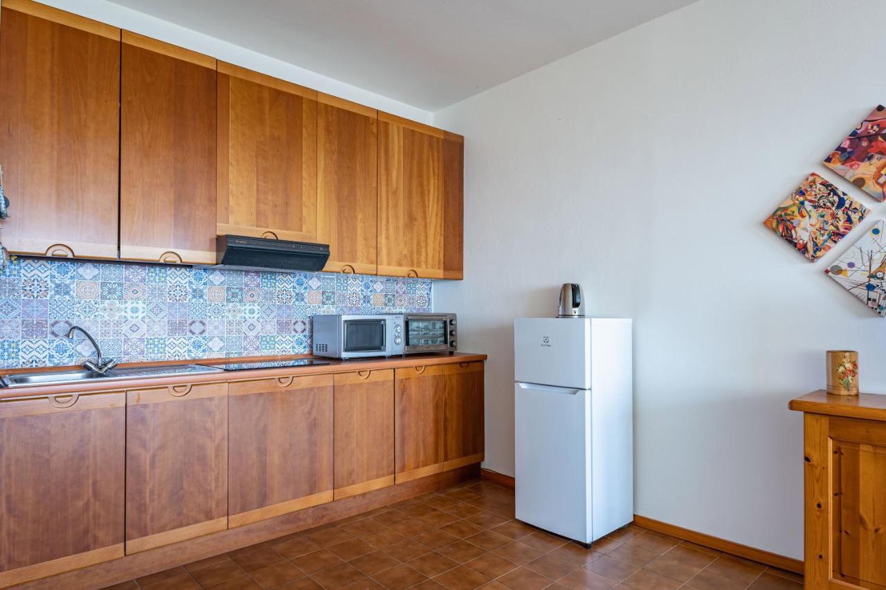 L&M Apartments - Pool - By Host4U Muscoline Екстериор снимка